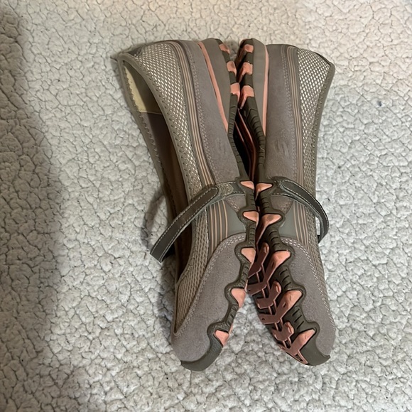 Skechers Mary Jane woman casual shoes size 10 - Picture 6 of 9
